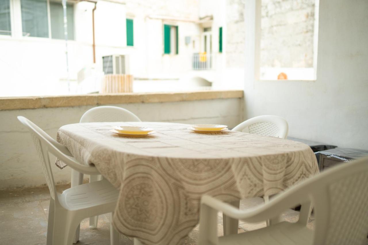 La Casa Di Andrea - Con Terrazzo Apartment โมโนโปลี ภายนอก รูปภาพ